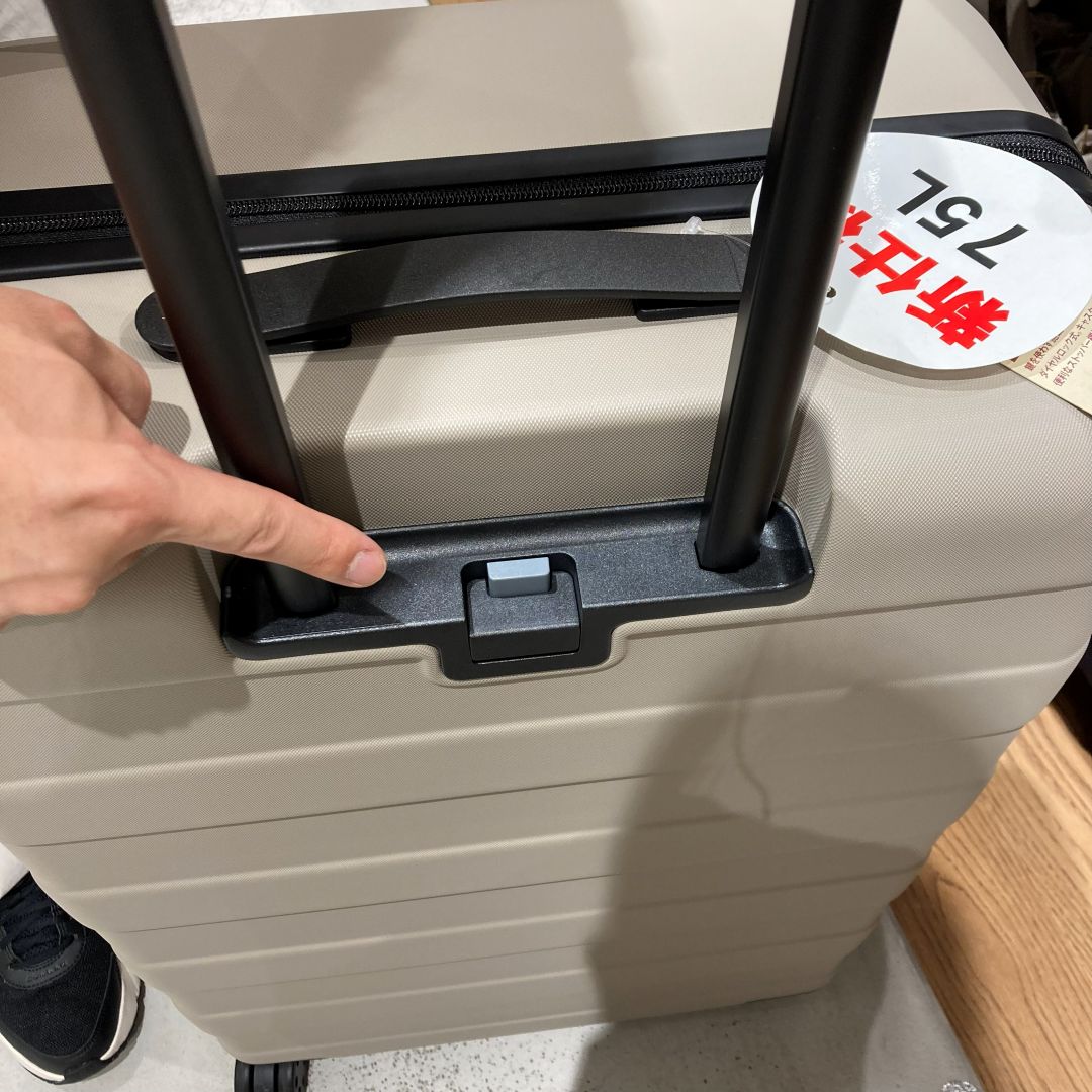 【つかしん】夏の旅行にぴったりなハードキャリーケースのご紹介_tCS9Sl