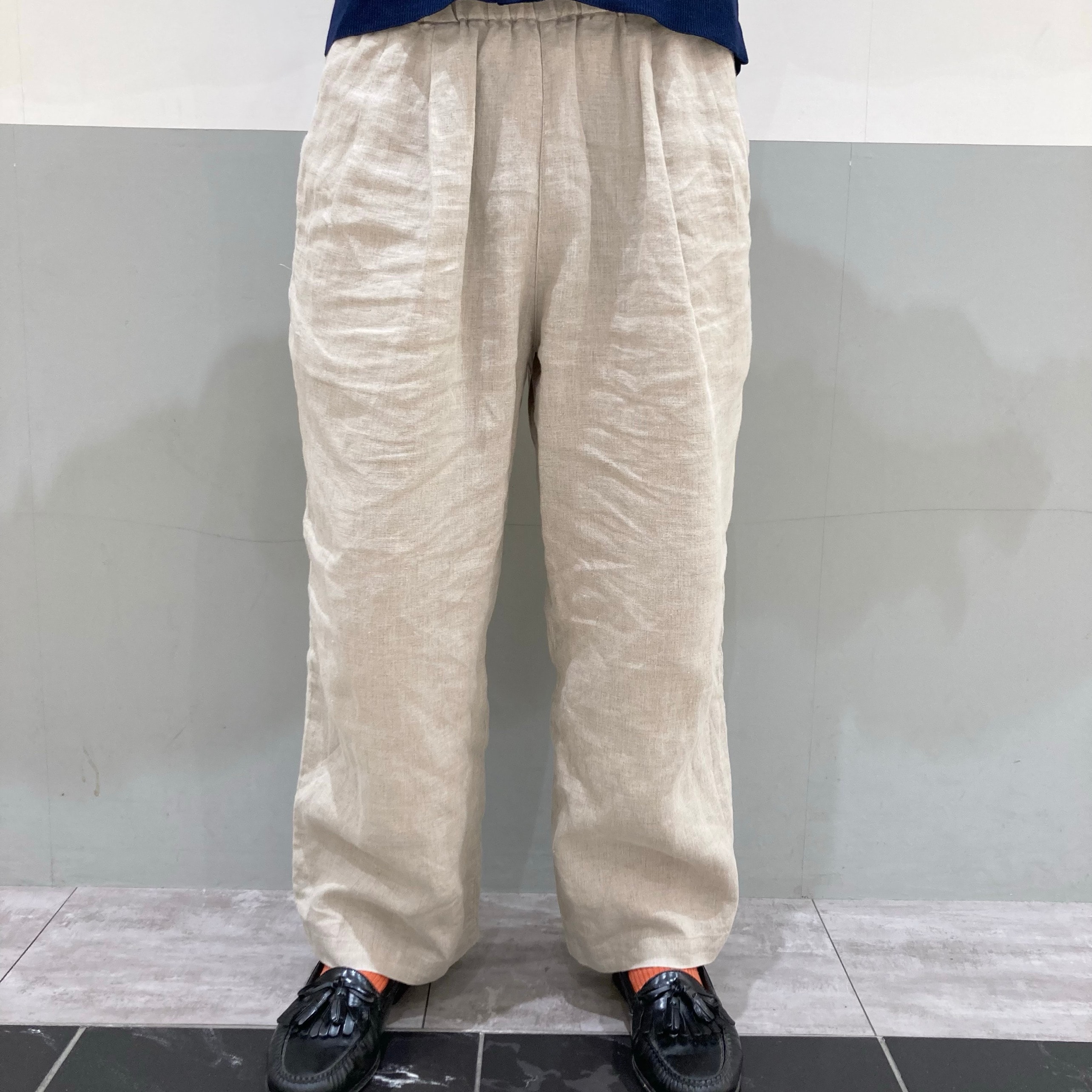 スタッフコーデパンツ