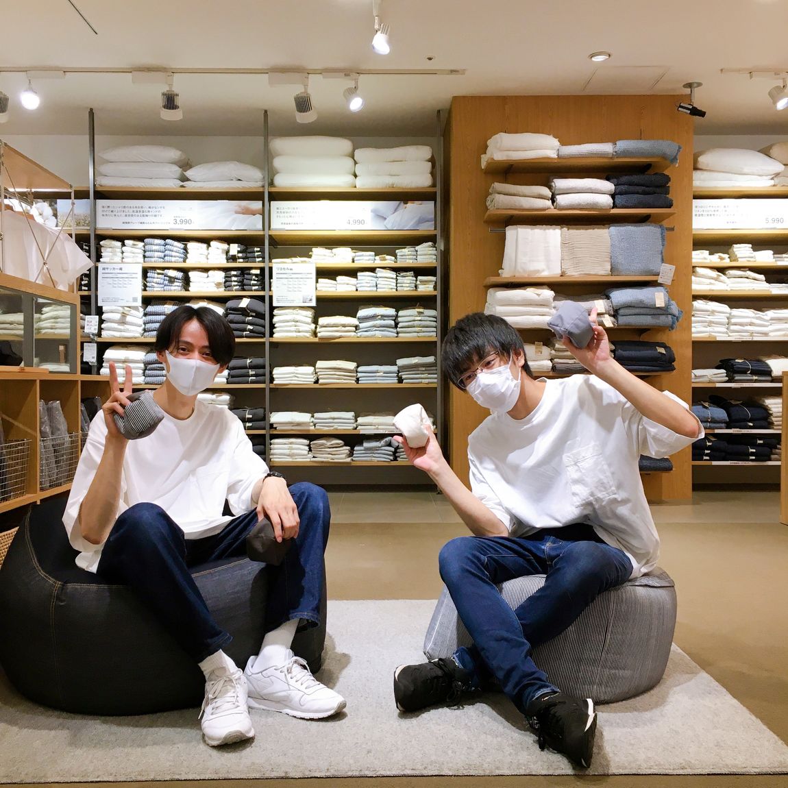 お店に来てね