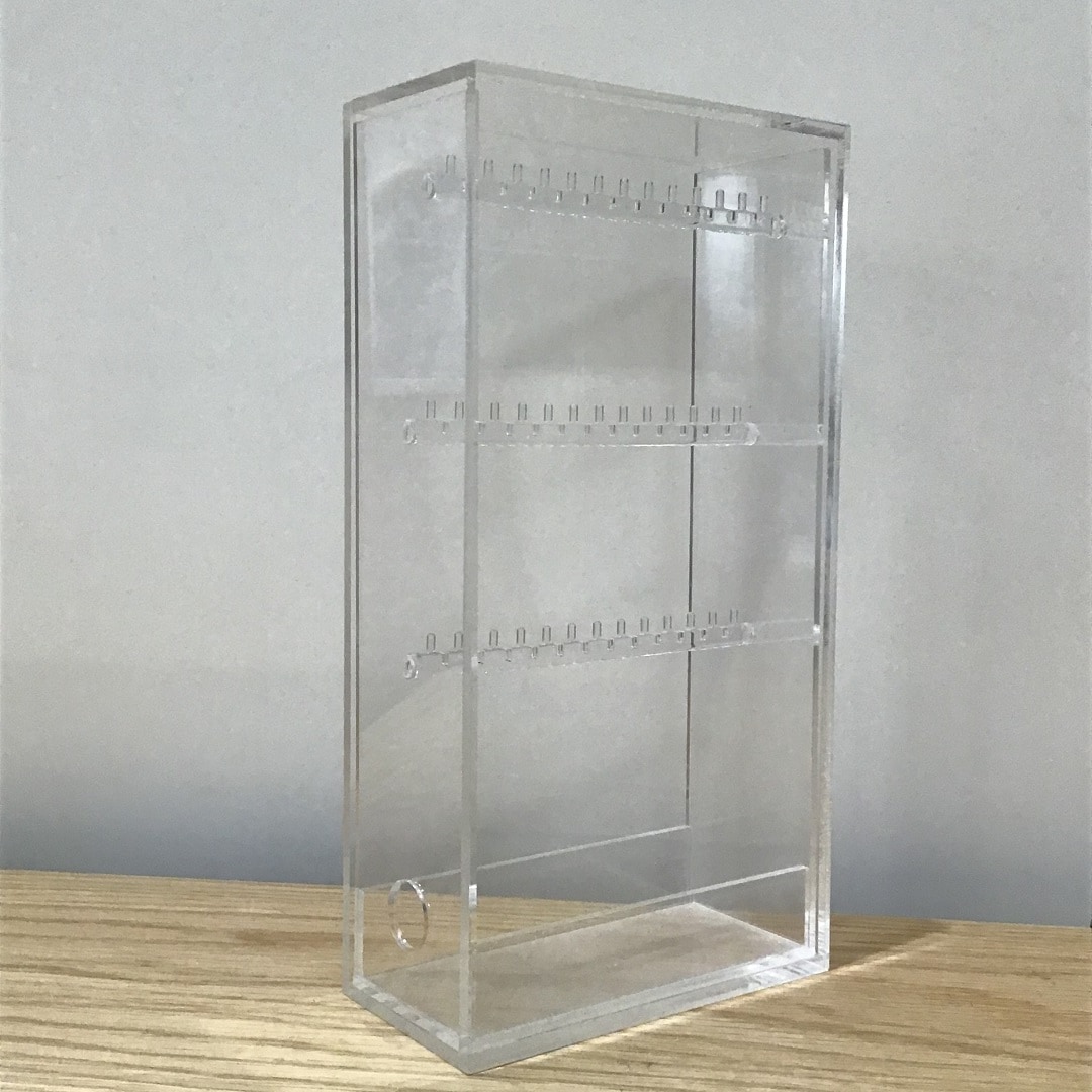 【トキハわさだタウン】アクリルネックレスピアススタンド