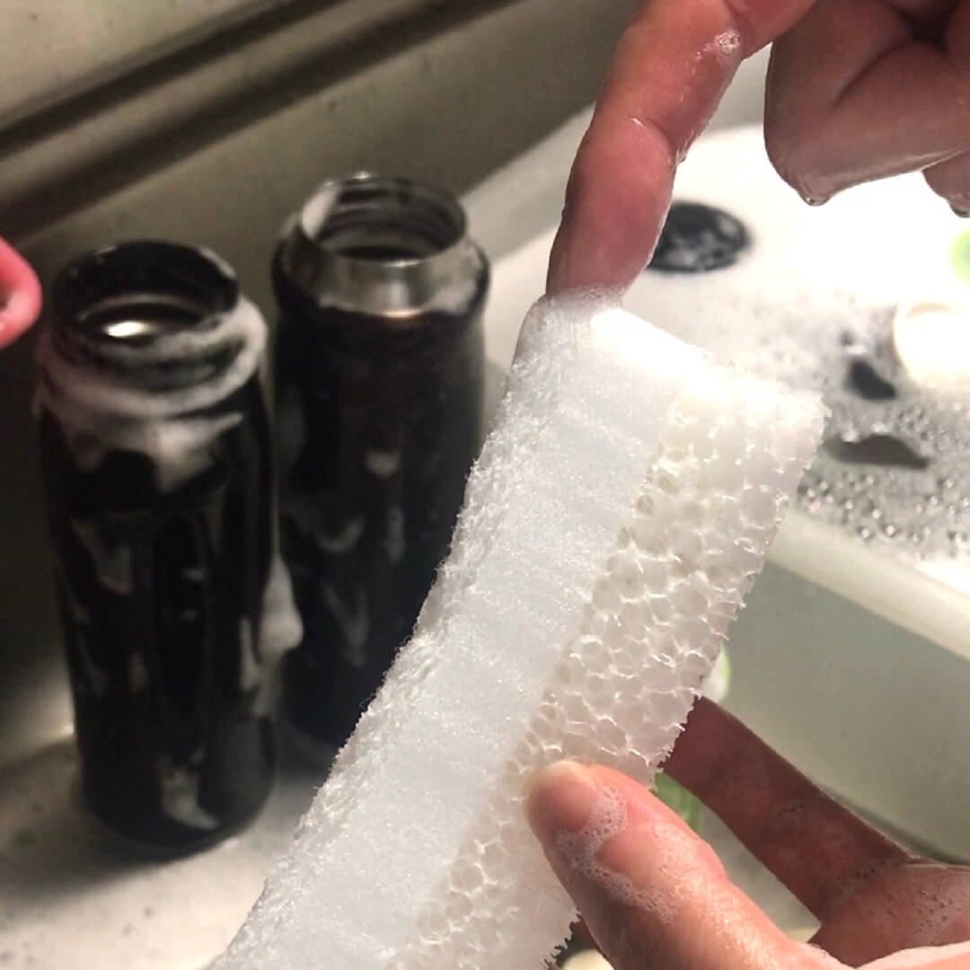 三層スポンジ一層目
