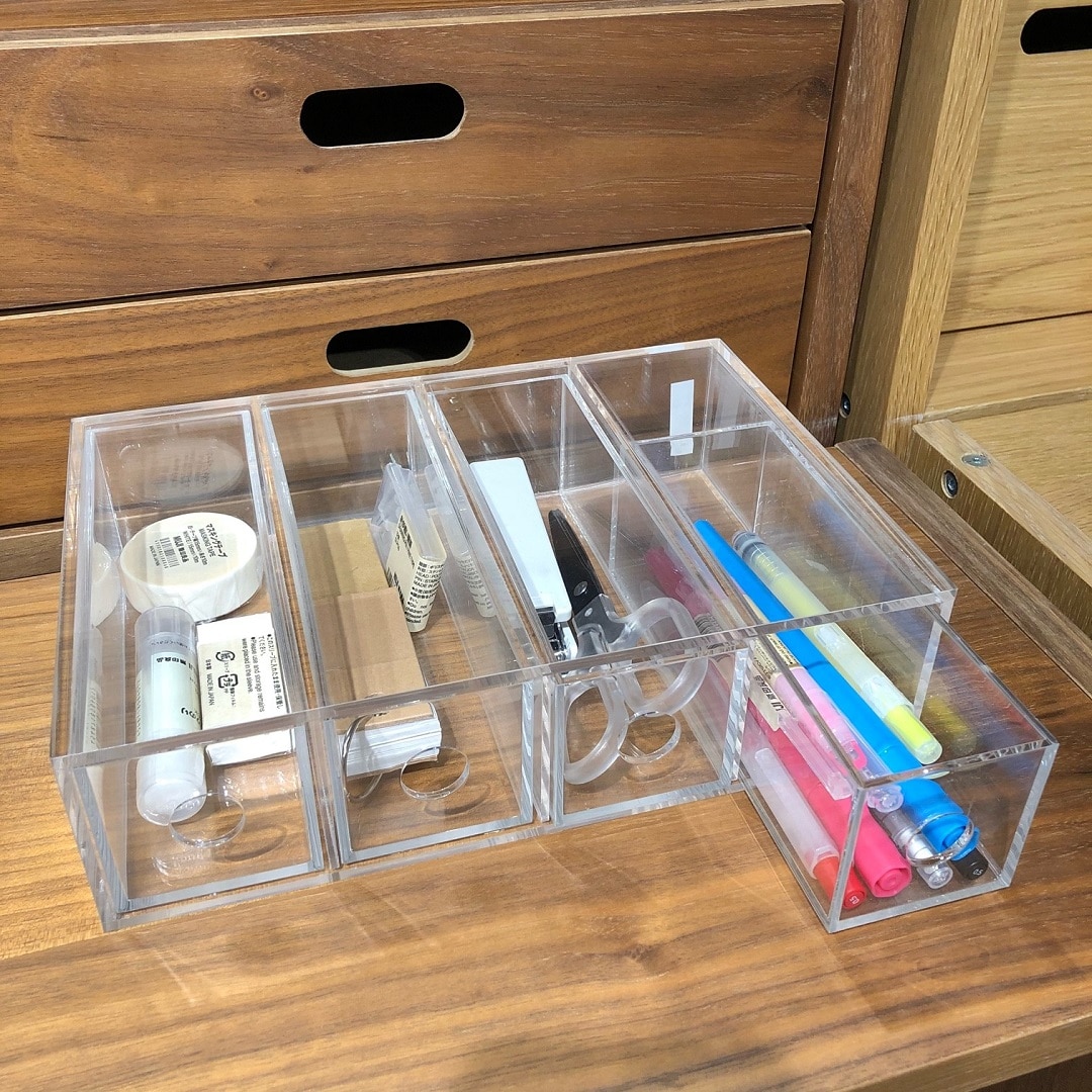 アクリル小物収納3点がお求めやすくなりました。