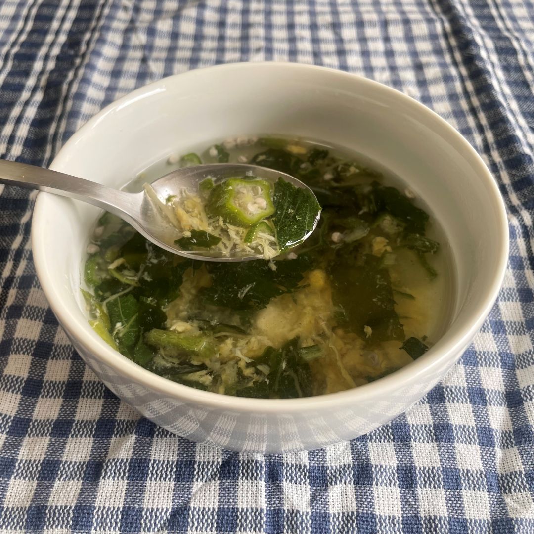 オクラ入りねばねば野菜のスープ