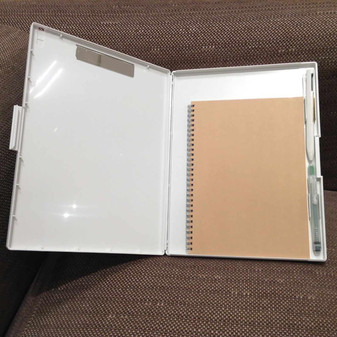 イオンモール大牟田 便利なバインダーができました 無印良品