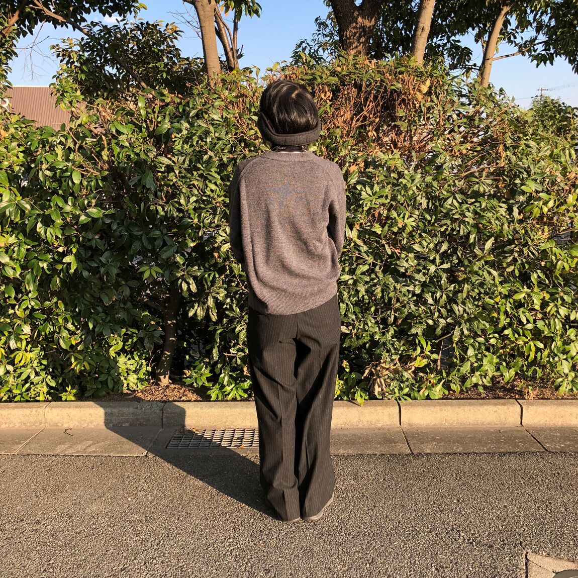 後ろ