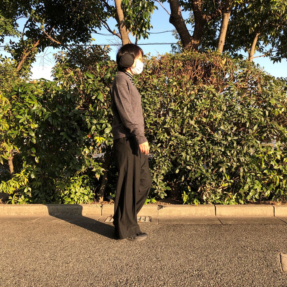 歩く