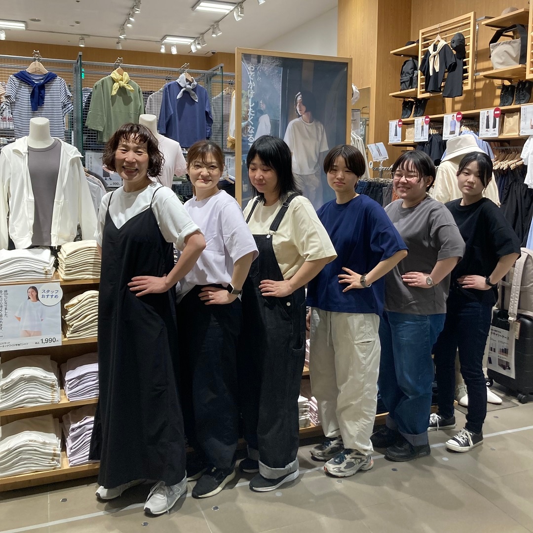 ６人