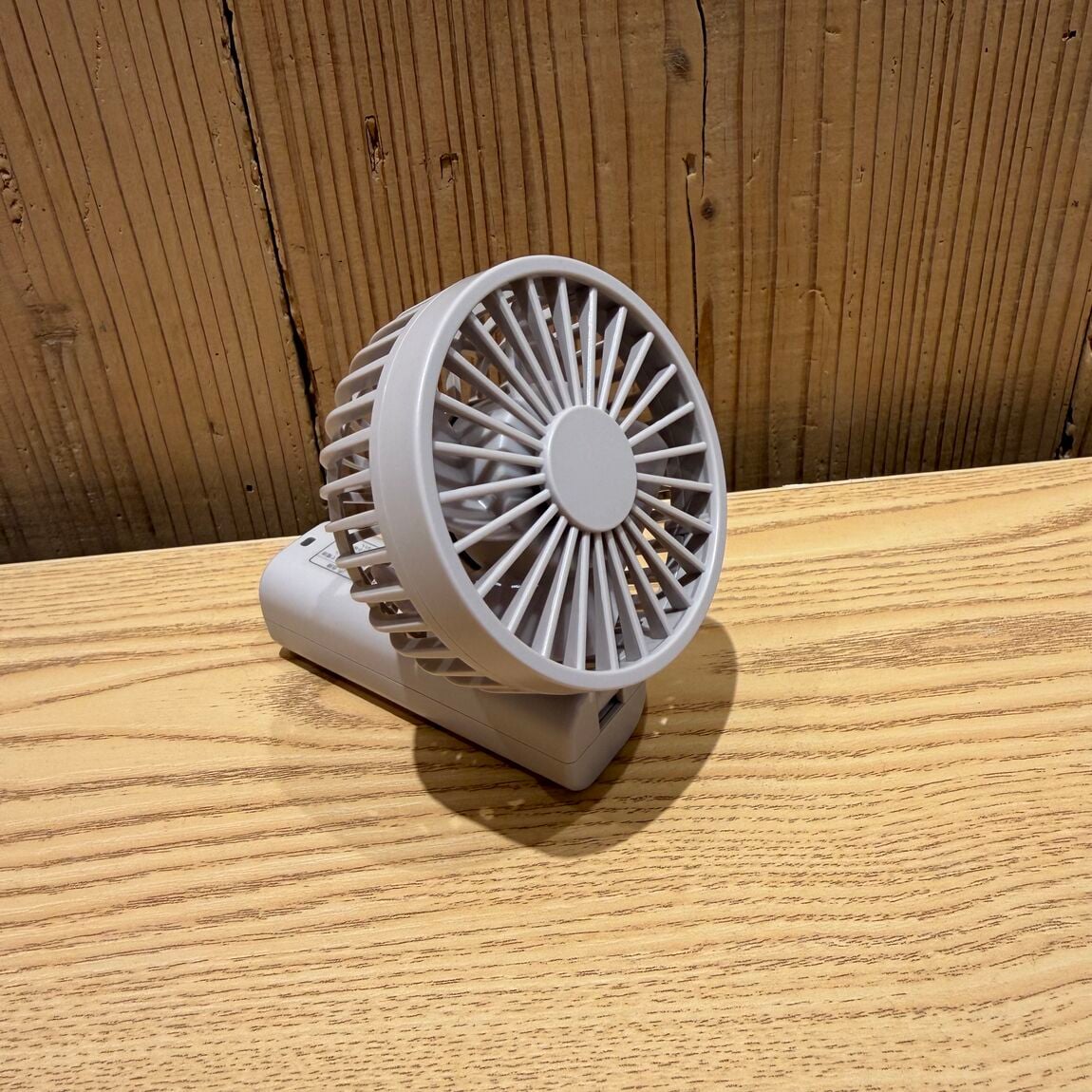 コンパクトハンディファンの画像