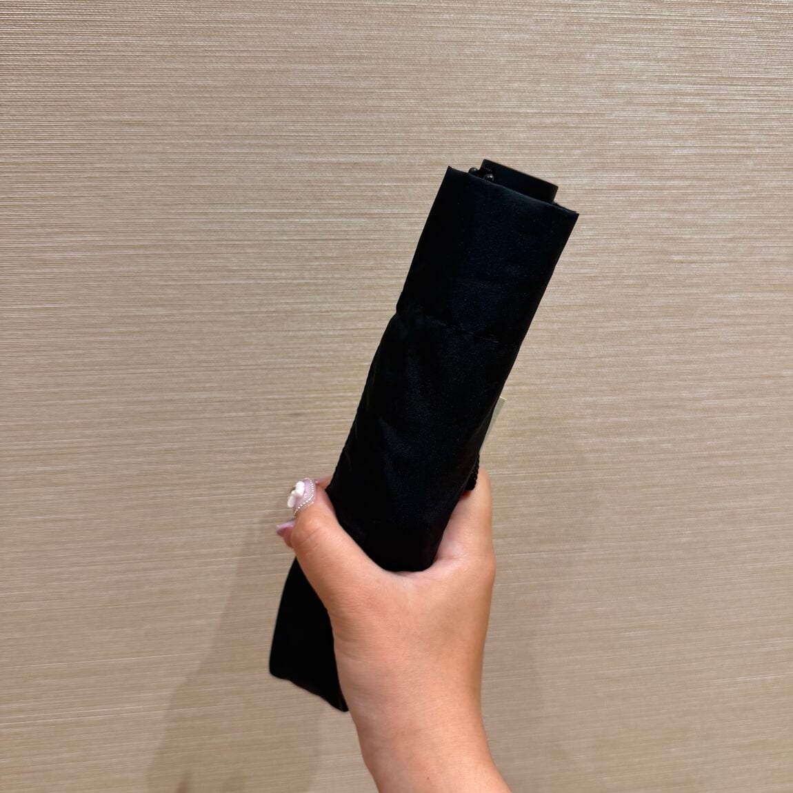 折りたたみ傘の画像
