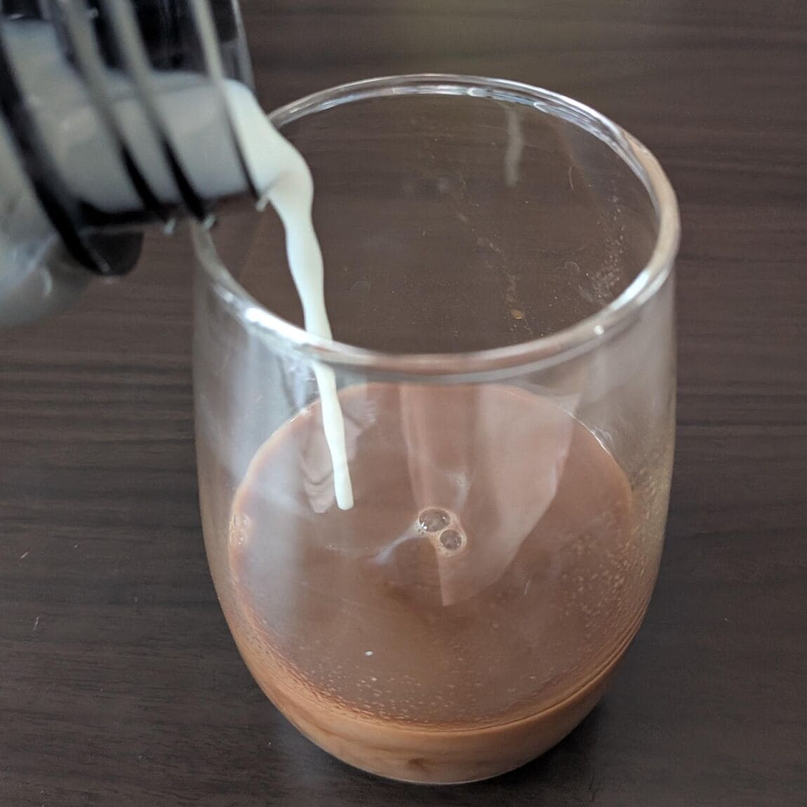 [ベイドリーム清水]アレンジレシピ　カフェインレスコーヒーで作るカフェモカ風ドリンク_68RmiT