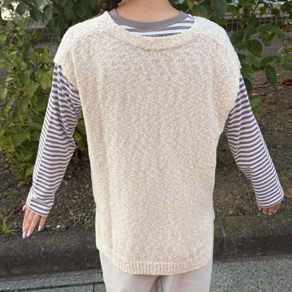 上半身画像(後ろ)