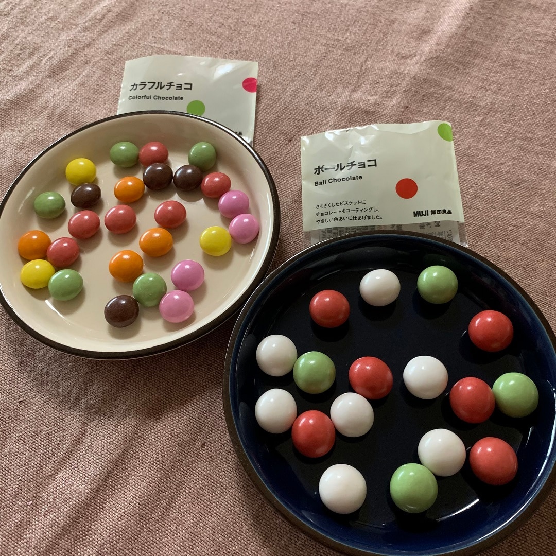 【MUJI to GO 新千歳空港】　カラフルなぽち菓子