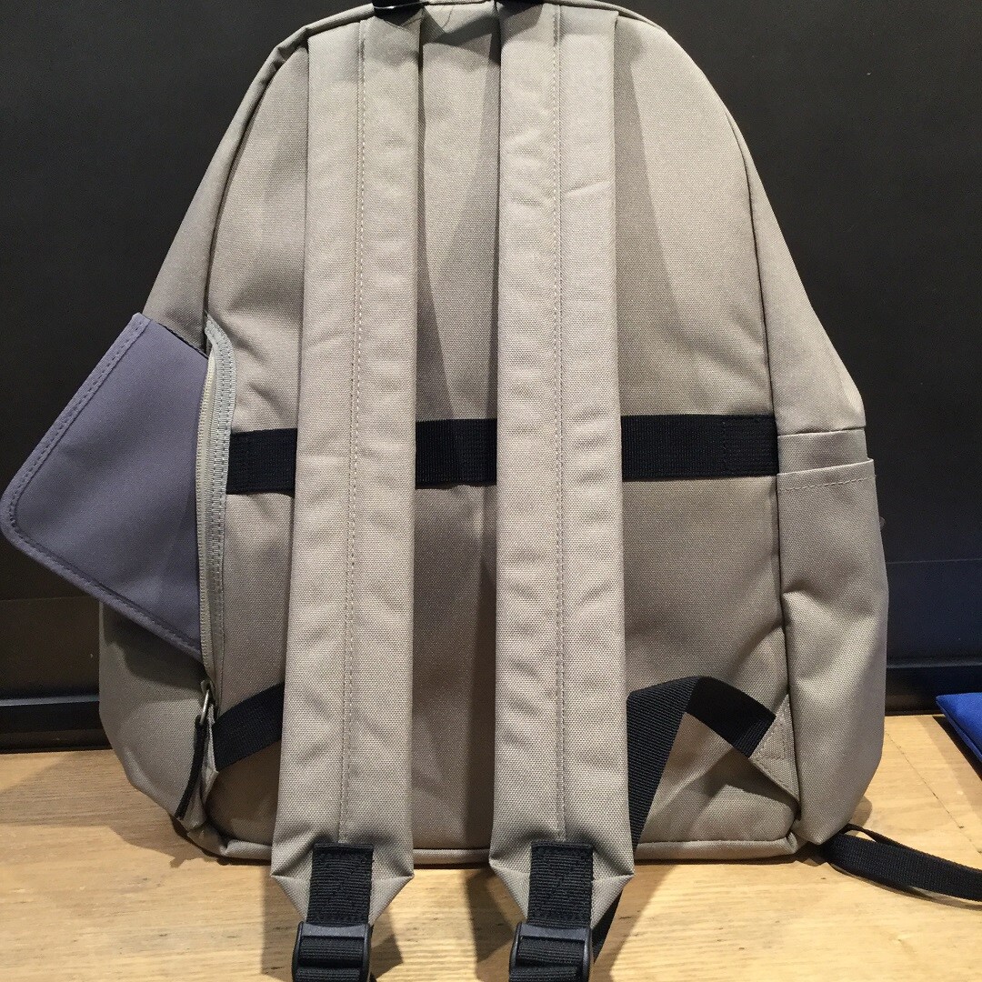 軽くする撥水リュックサック③