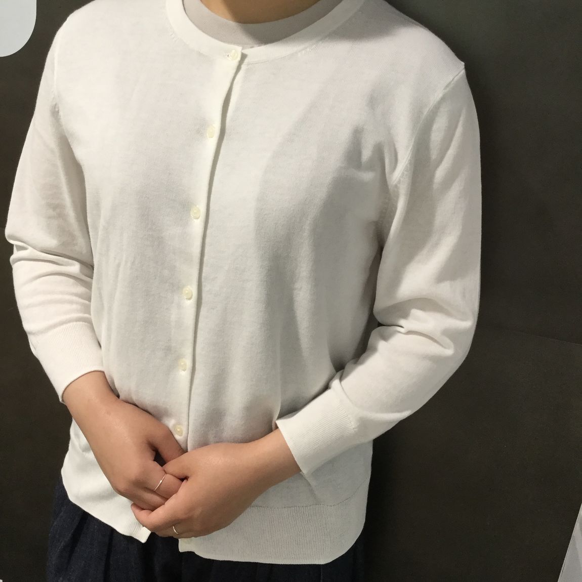 強撚クルーネックカーディガン②