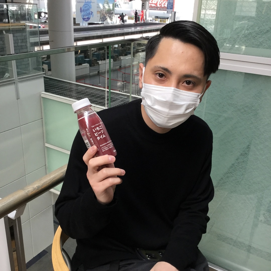 【セントレアスカイタウン】商品の説明をした後に店長に食べさせて感想を聞くお便り