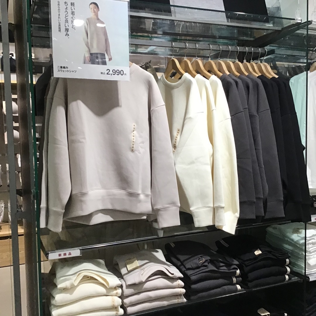 スウェットシャツの売場写真