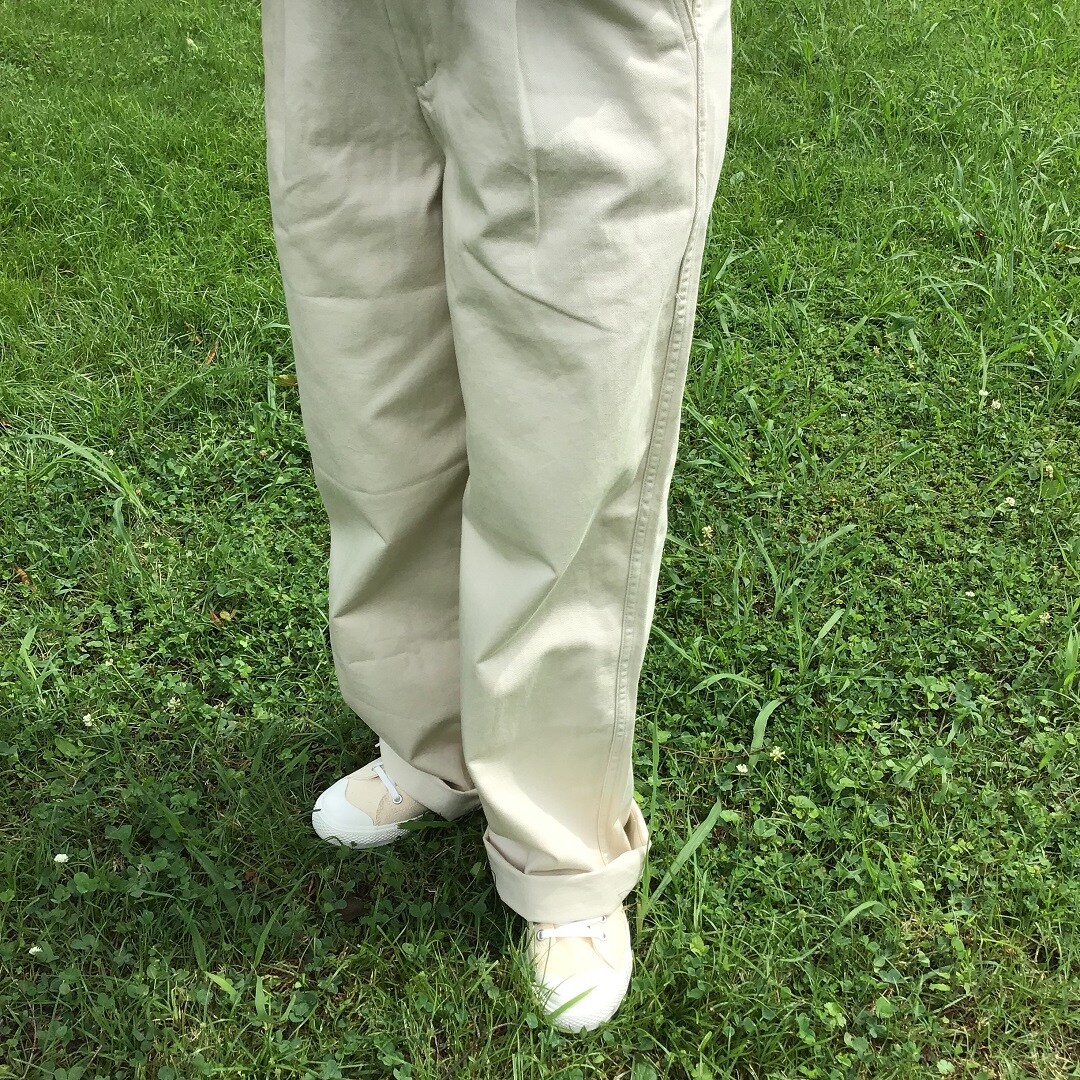 ムラ糸チノタックワイドパンツ