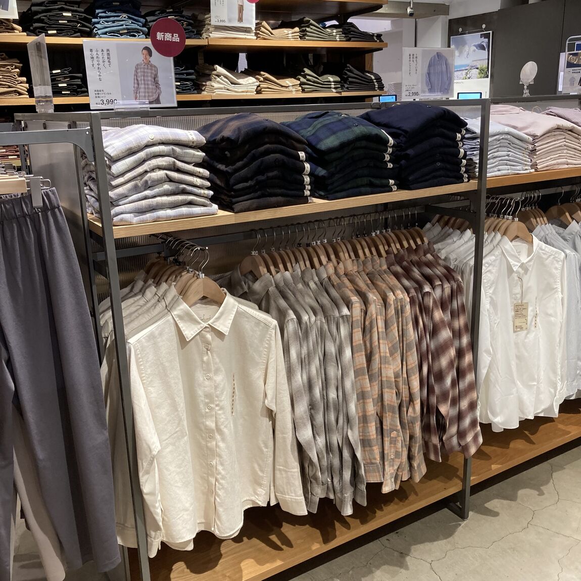 シャツ 売場