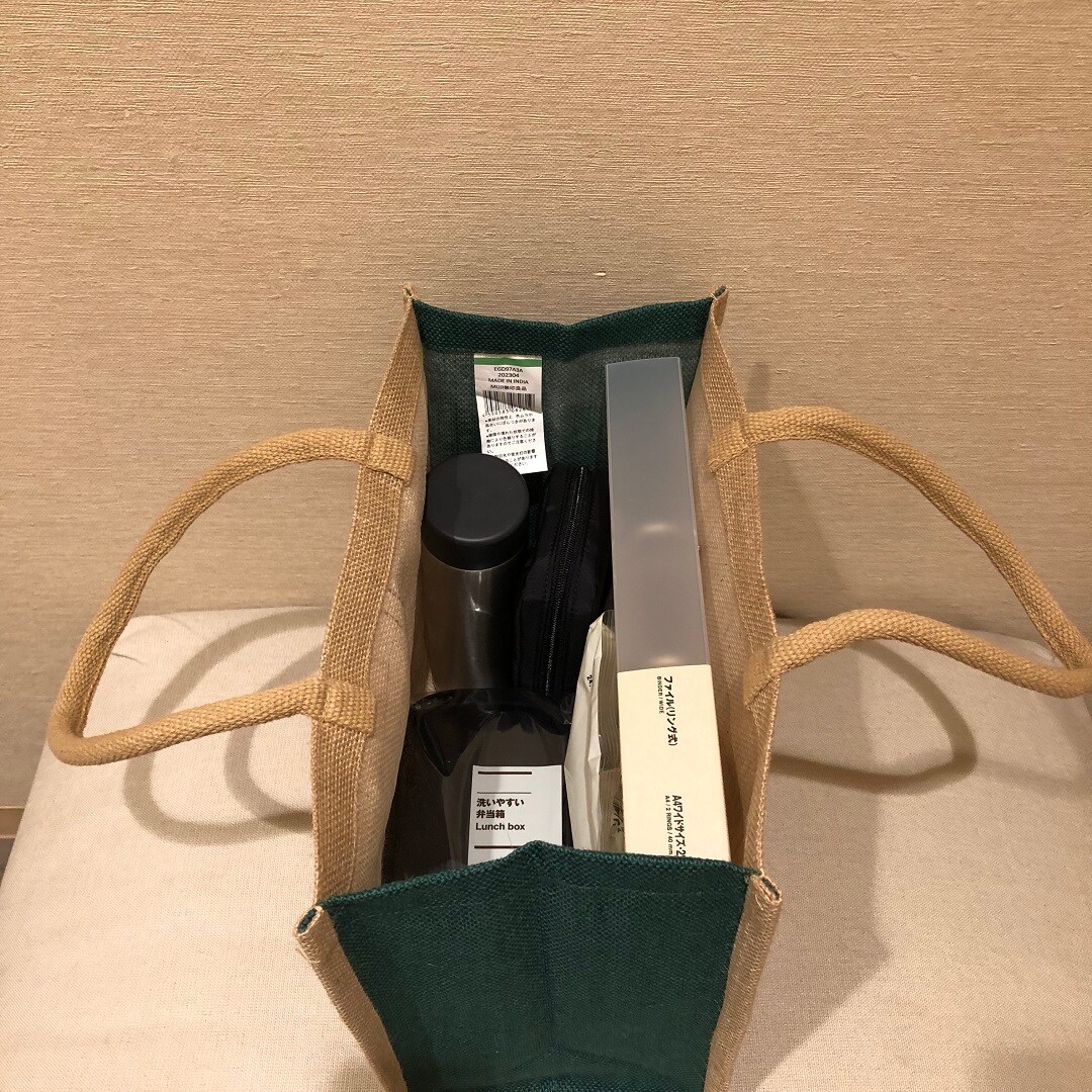 色付きジュートマイバッグ中身