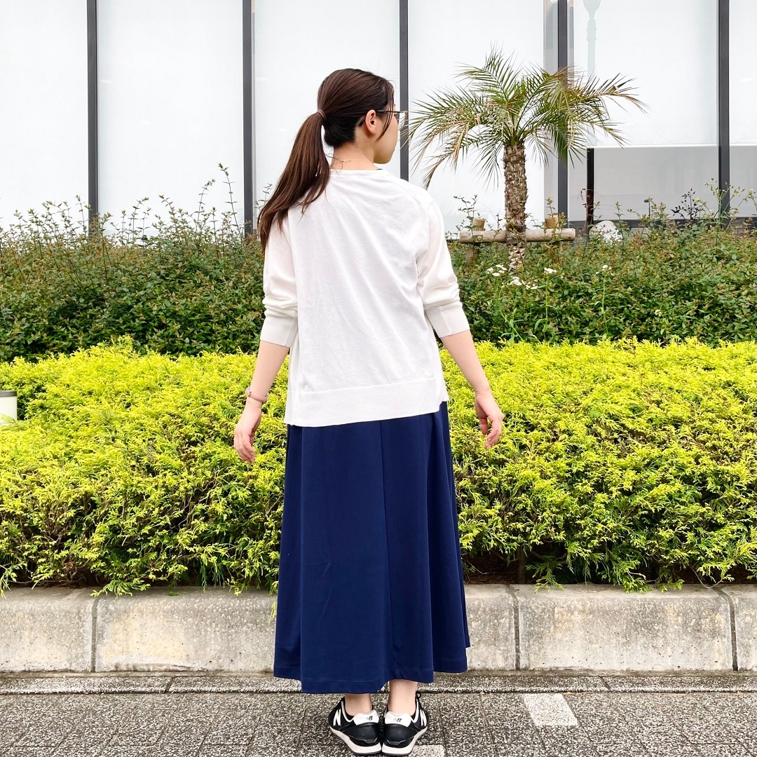 後ろ