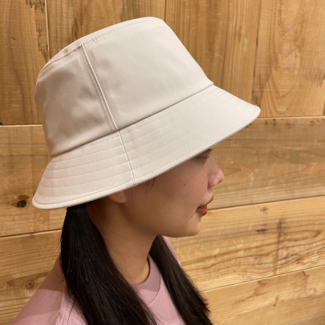 婦人　バケット　アップ