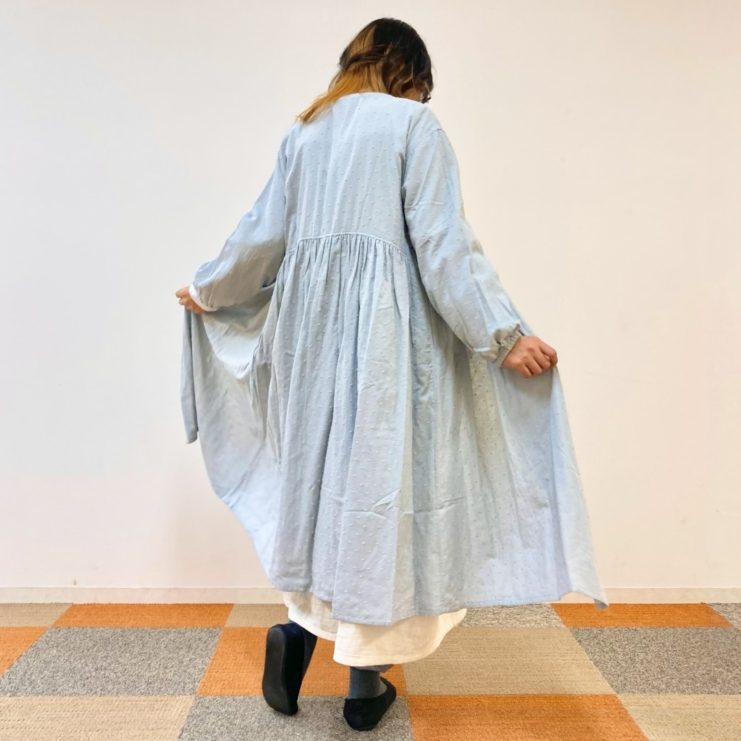 【ザ・モール仙台長町】背中の着用感を見せた写真