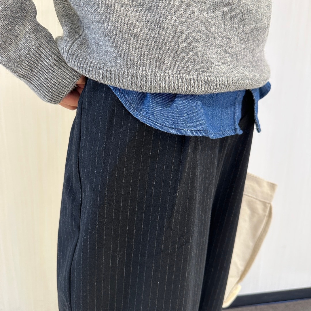 パンツ・シャツ・セーターの色合い