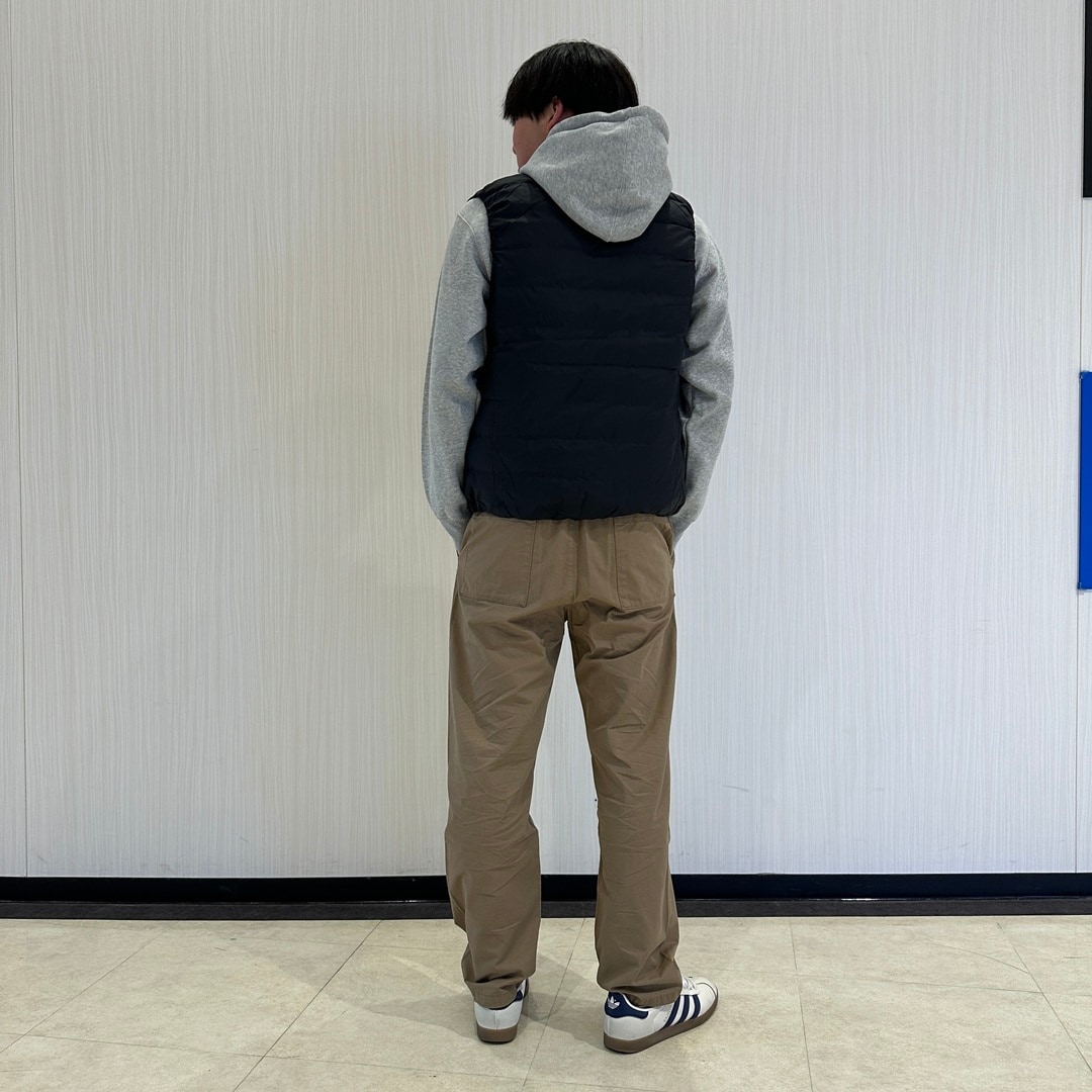 全身コーディネート背面