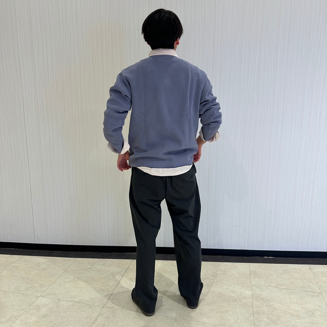 全身コーディネート背面から