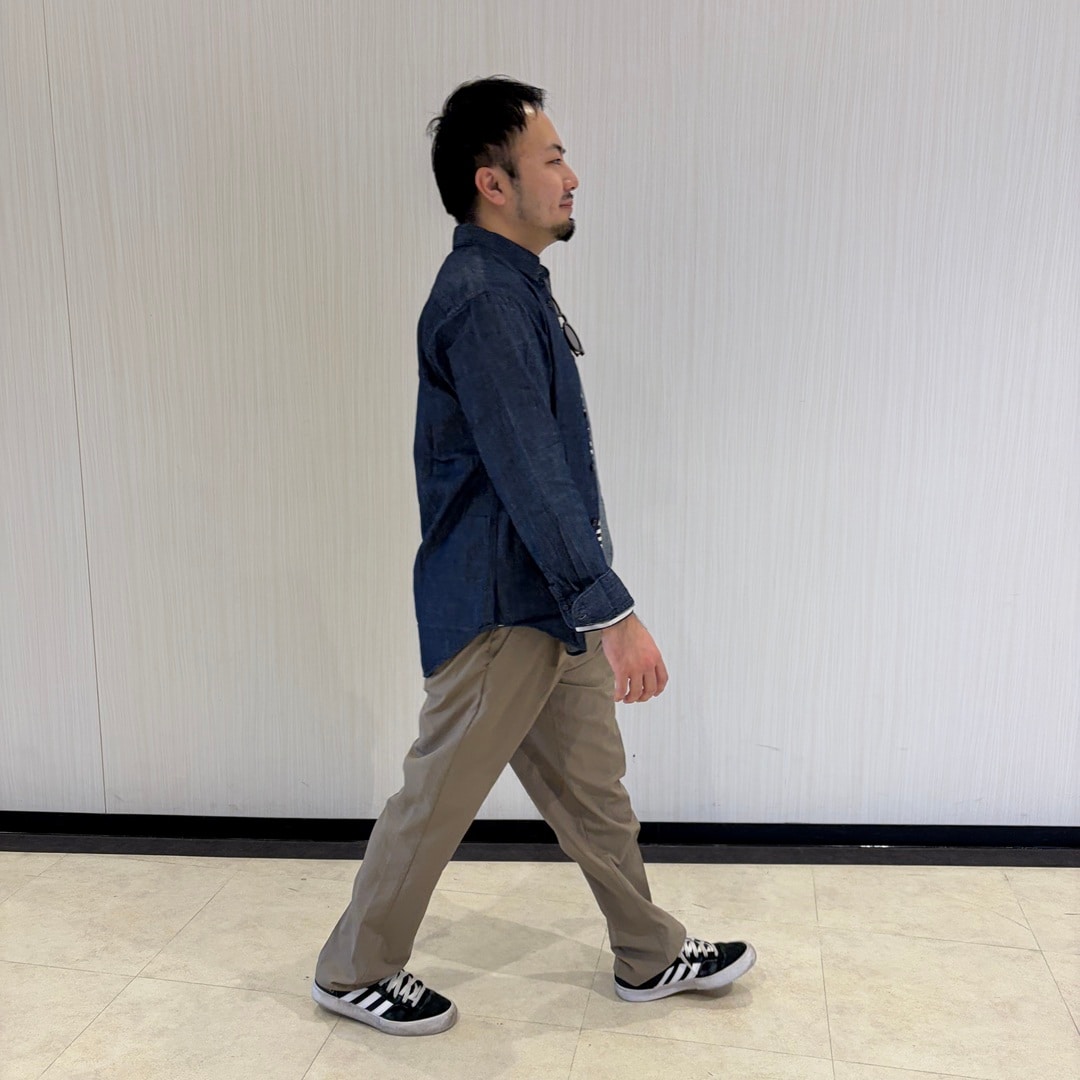 コーディネート　側面から