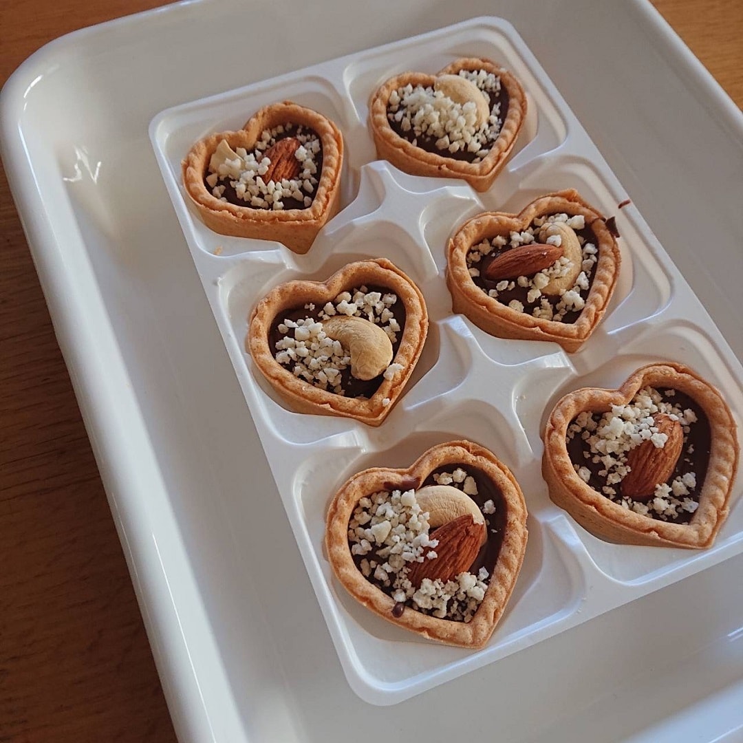 【アピタ島田】自分でつくるシリーズチョコタルトトッピングした画像