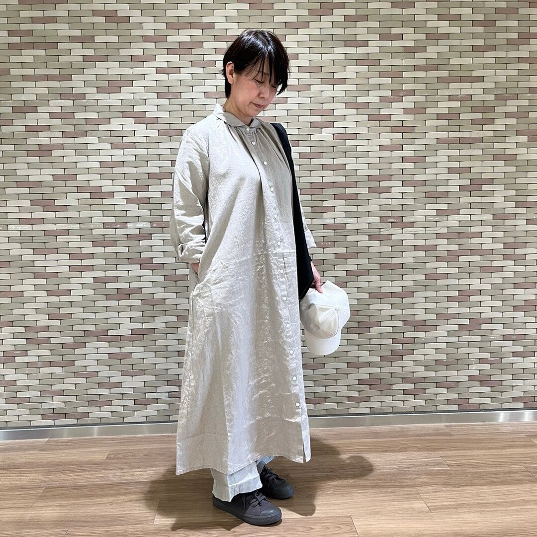 【アピタ島田】身長157cm　リネンコーデ　下向き
