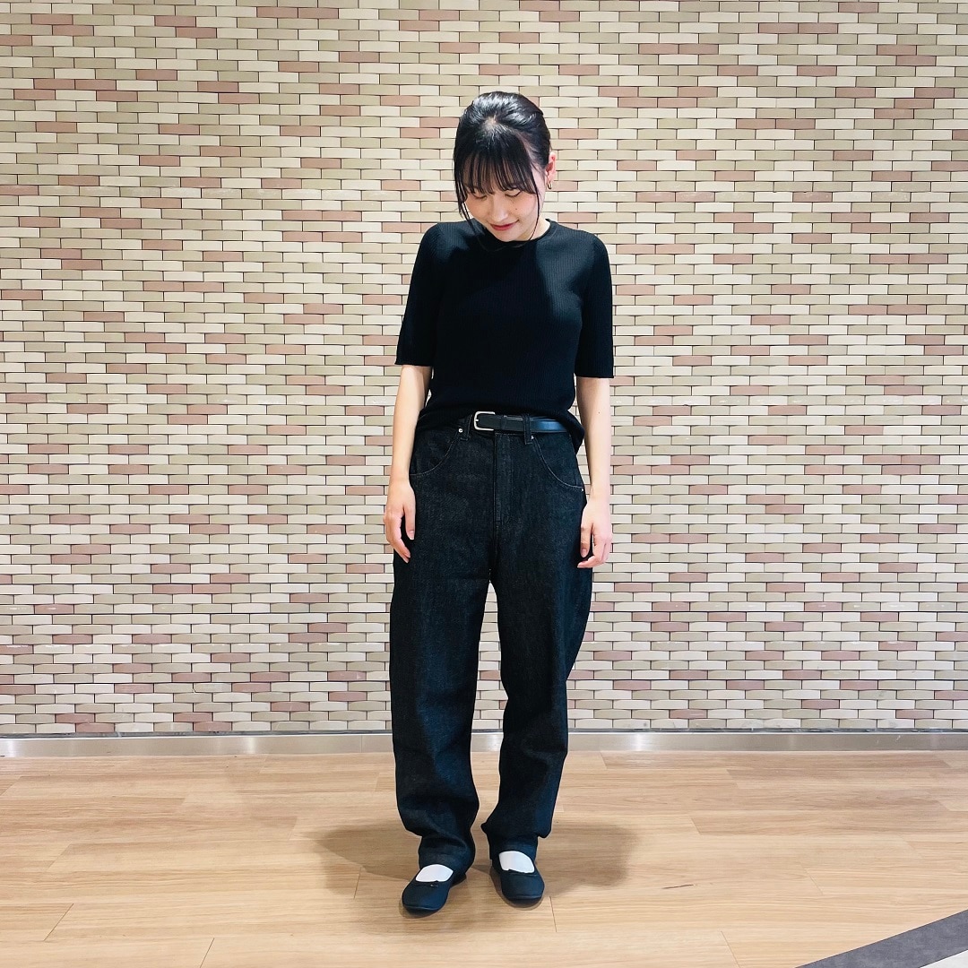 バレルパンツコーデ