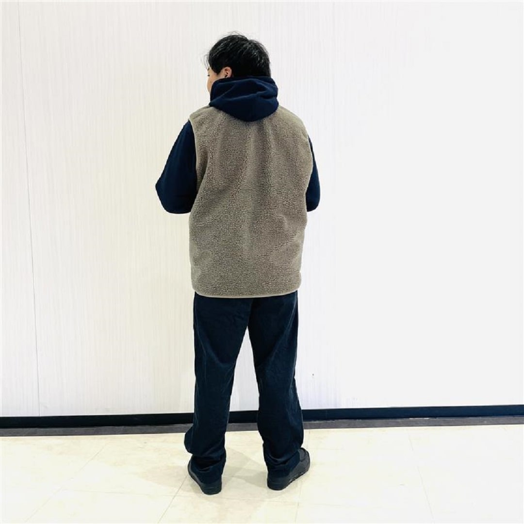 紳士ボアベストコーデ