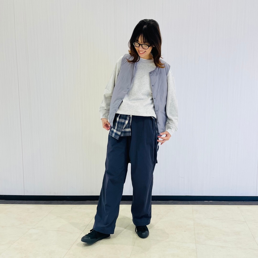 婦人軽量ダウンコーデ