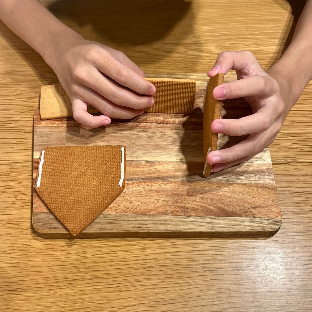 【アピタ島田】　ヘクセンハウス　組み立て模様