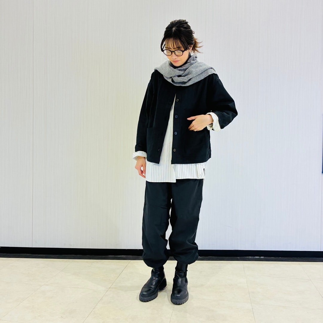 婦人防風パンツコーデ