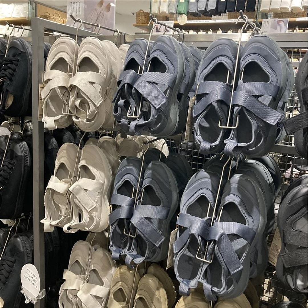 【アピタ島田】スニーカーサンダル