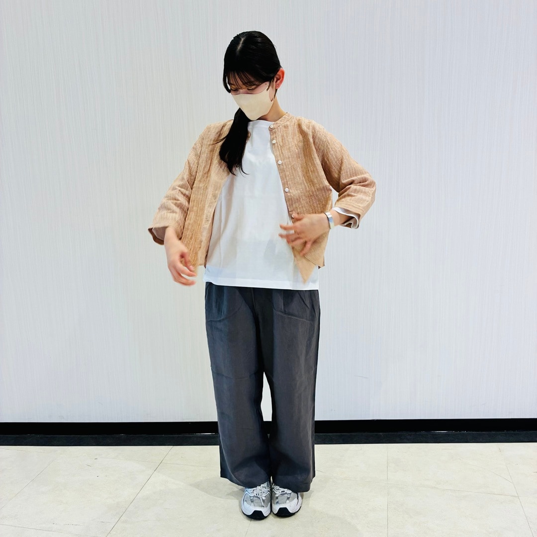 婦人リネンコーデ