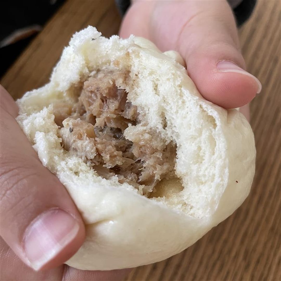 【アピタ島田】蒸篭で肉まん　ぱかり