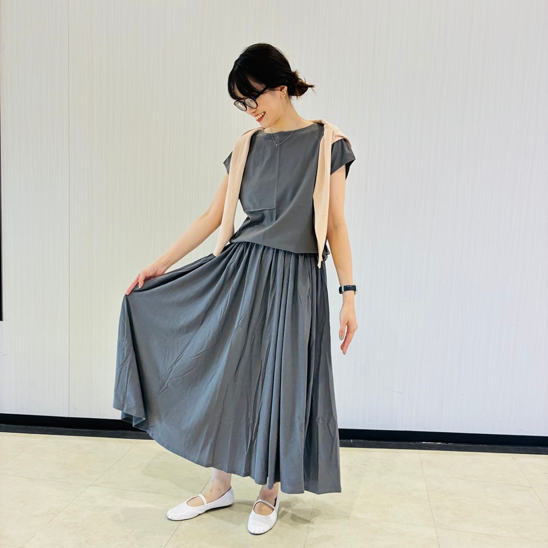 婦人強撚天竺ギャザースカートコーデ