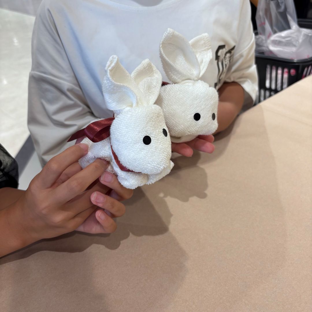 【アピタ島田】ハンドタオルでつくるウサギのぬいぐるみ制作画像