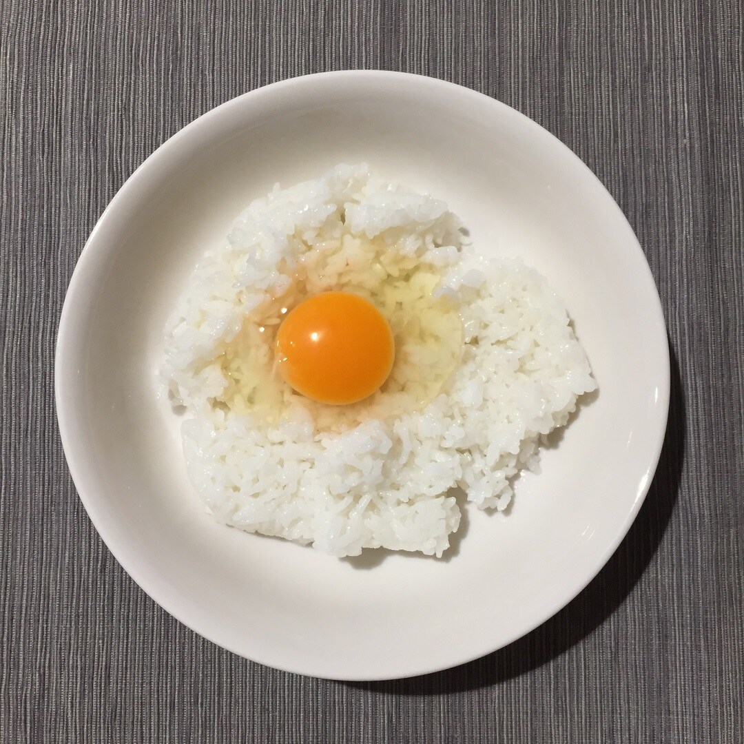 卵をのせる
