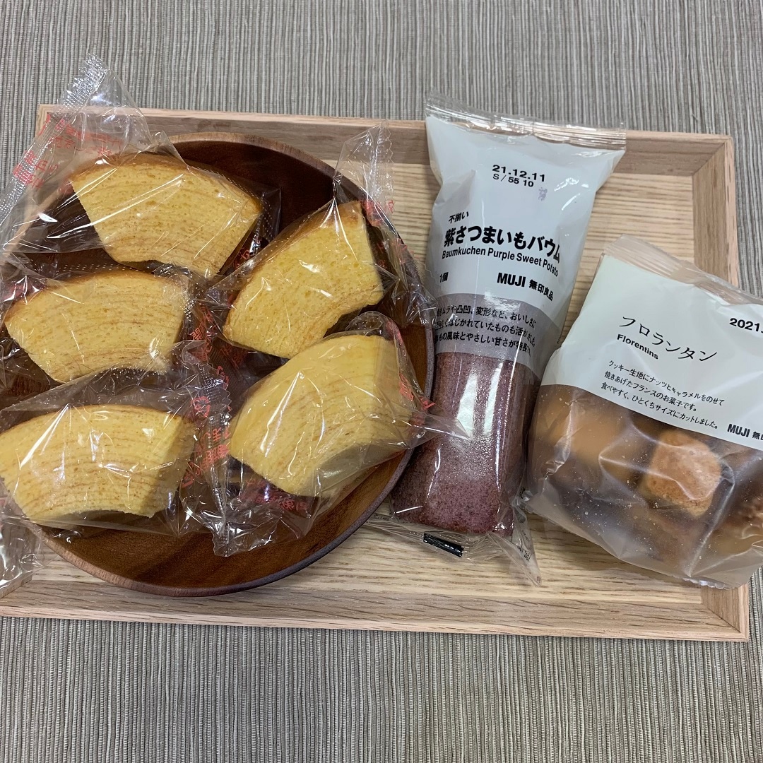 厚切りバウムとその他お菓子