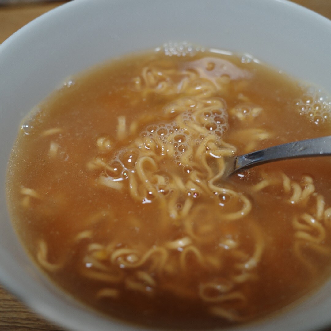 【マリエとやま】ミニラーメン お湯を入れる