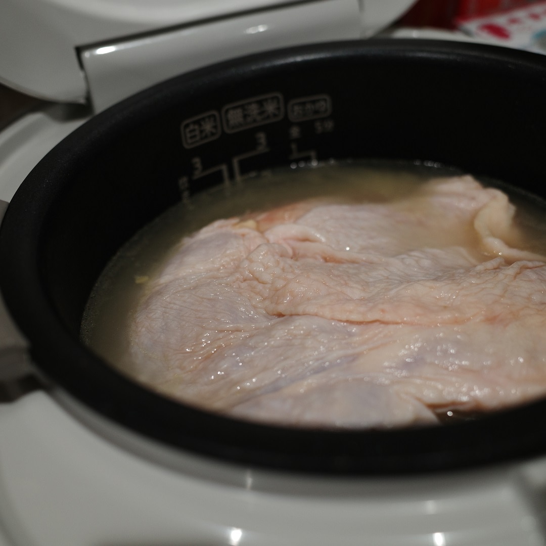【マリエとやま】鶏肉をいれたあと
