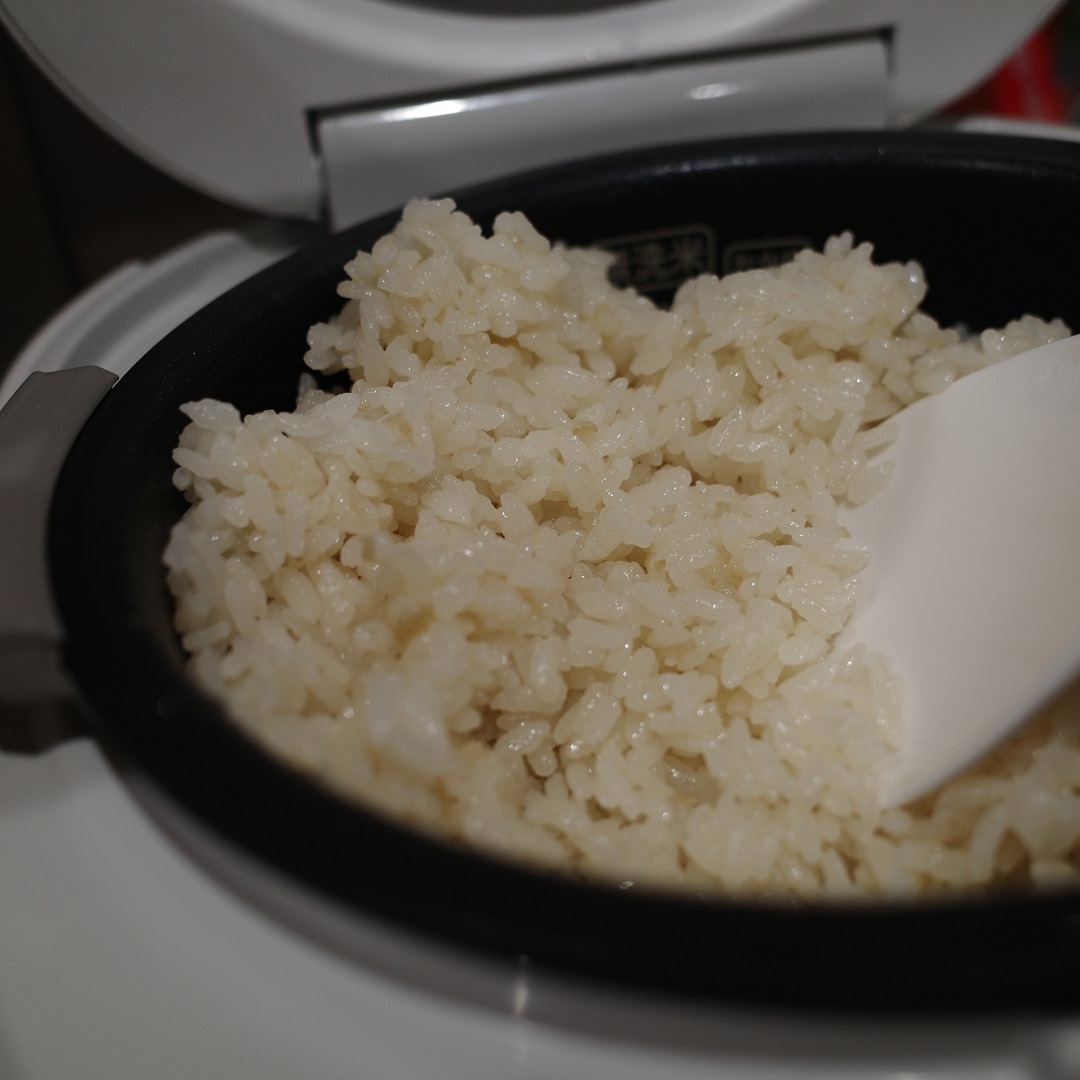 【マリエとやま】ごはんを混ぜる