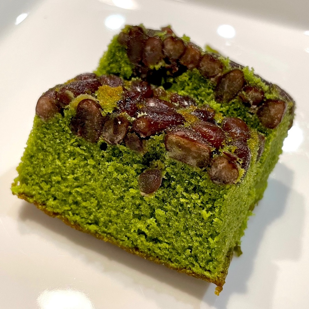 抹茶と小豆のケーキ