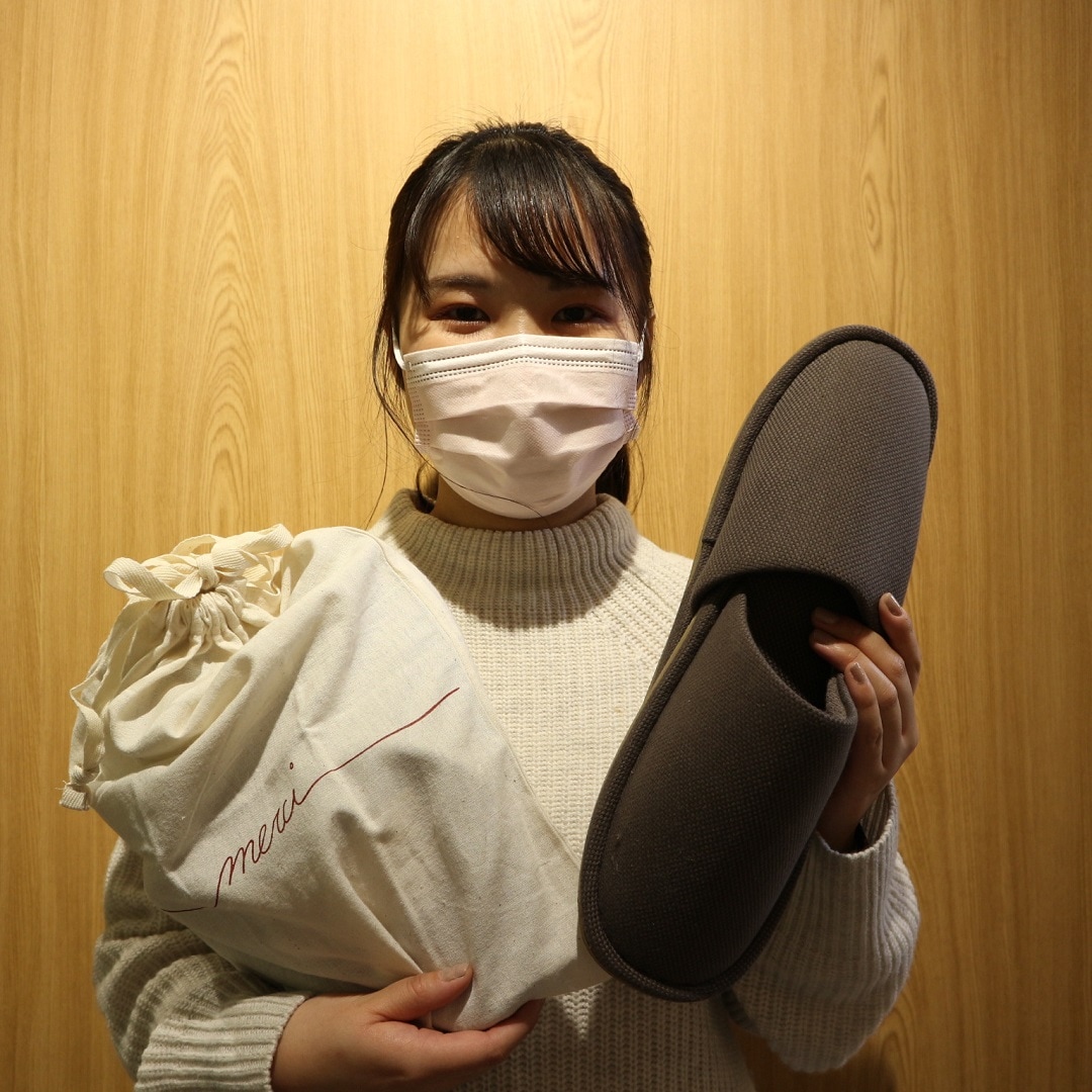 足にフィットするスリッパ