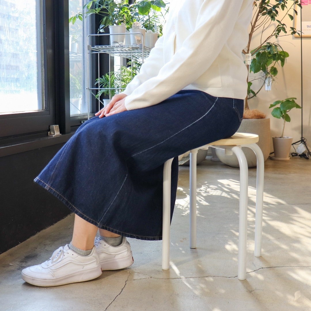 スチールパイプスタッキングスツール